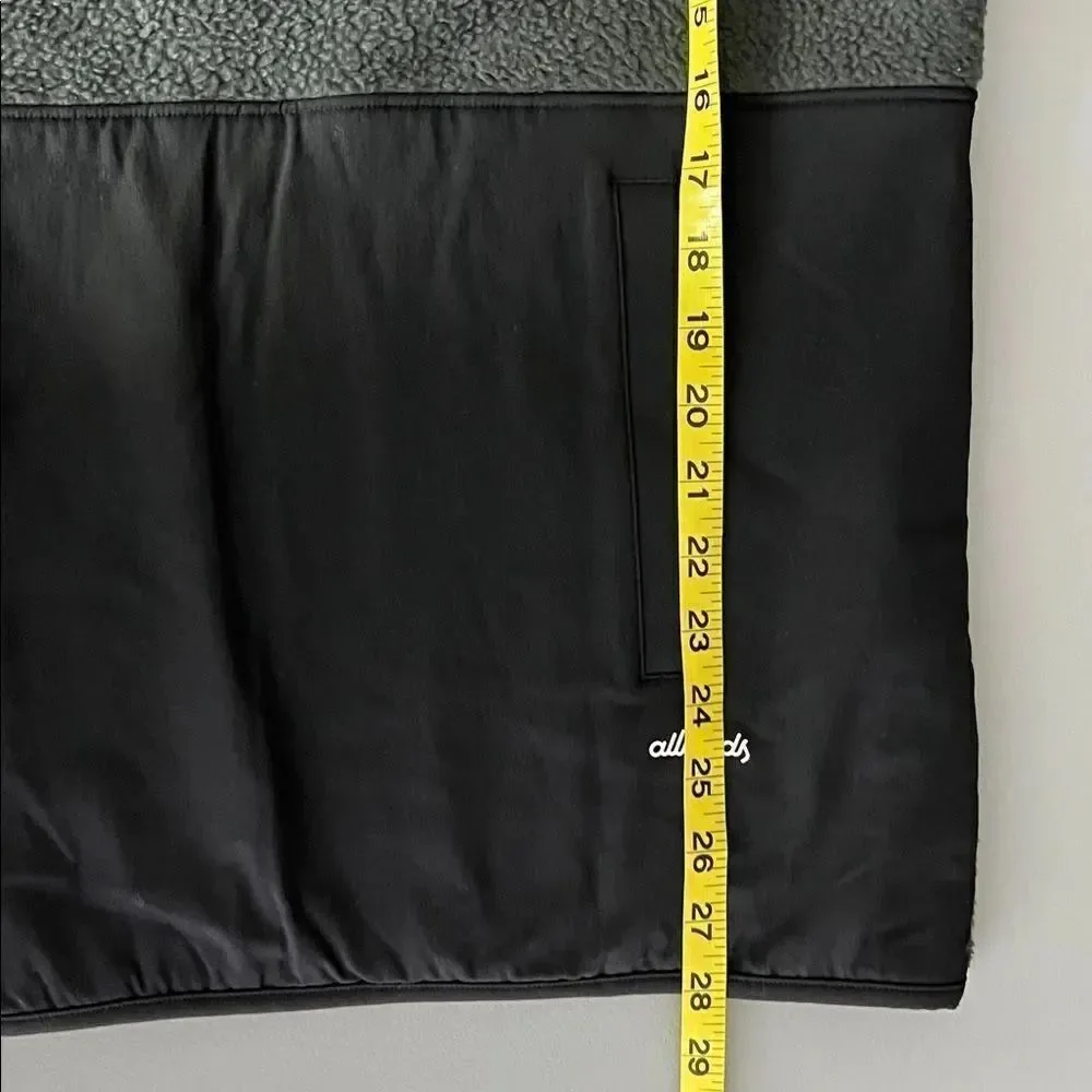 NWT Allbirds Men’s (M) Fluff Fleece Pullover in Natural Black Size L